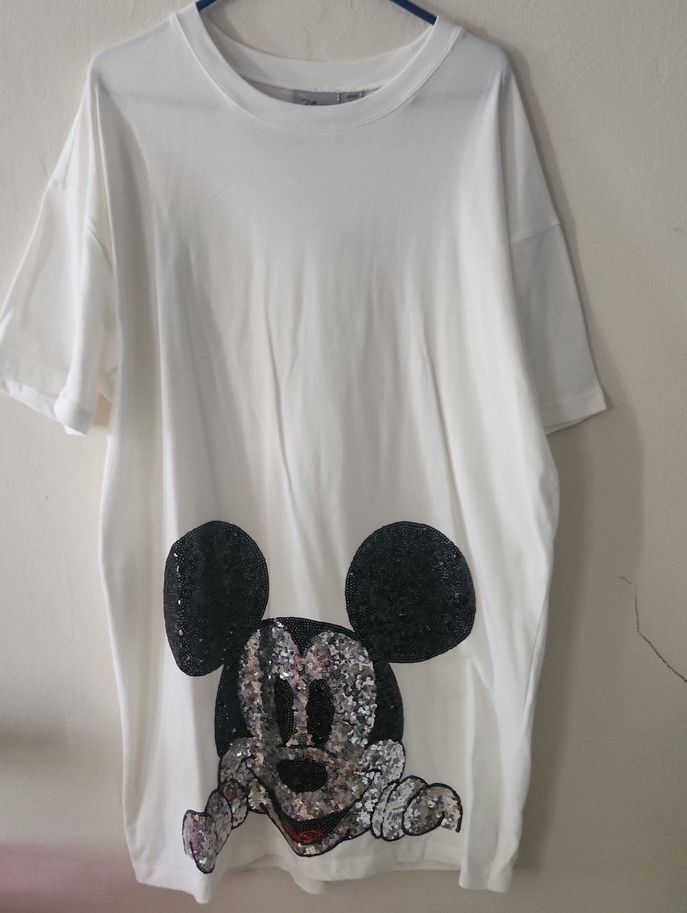 Forever 21 X Disney White Short Sleeve Sequin Character Graphic Shirt Dress
